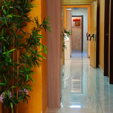 Hotel Ferrari 2*
