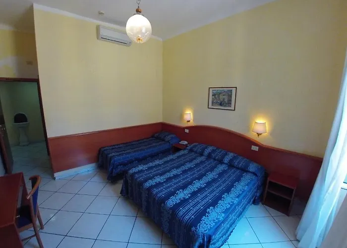 Ferrari Szálloda 2*