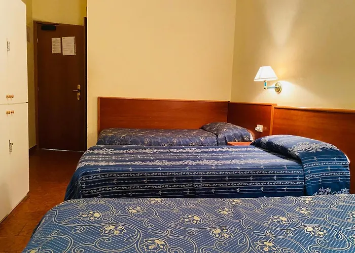 Hotel Ferrari 2*